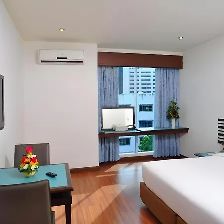The Color Hotel-3