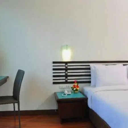 The Color Hotel-2